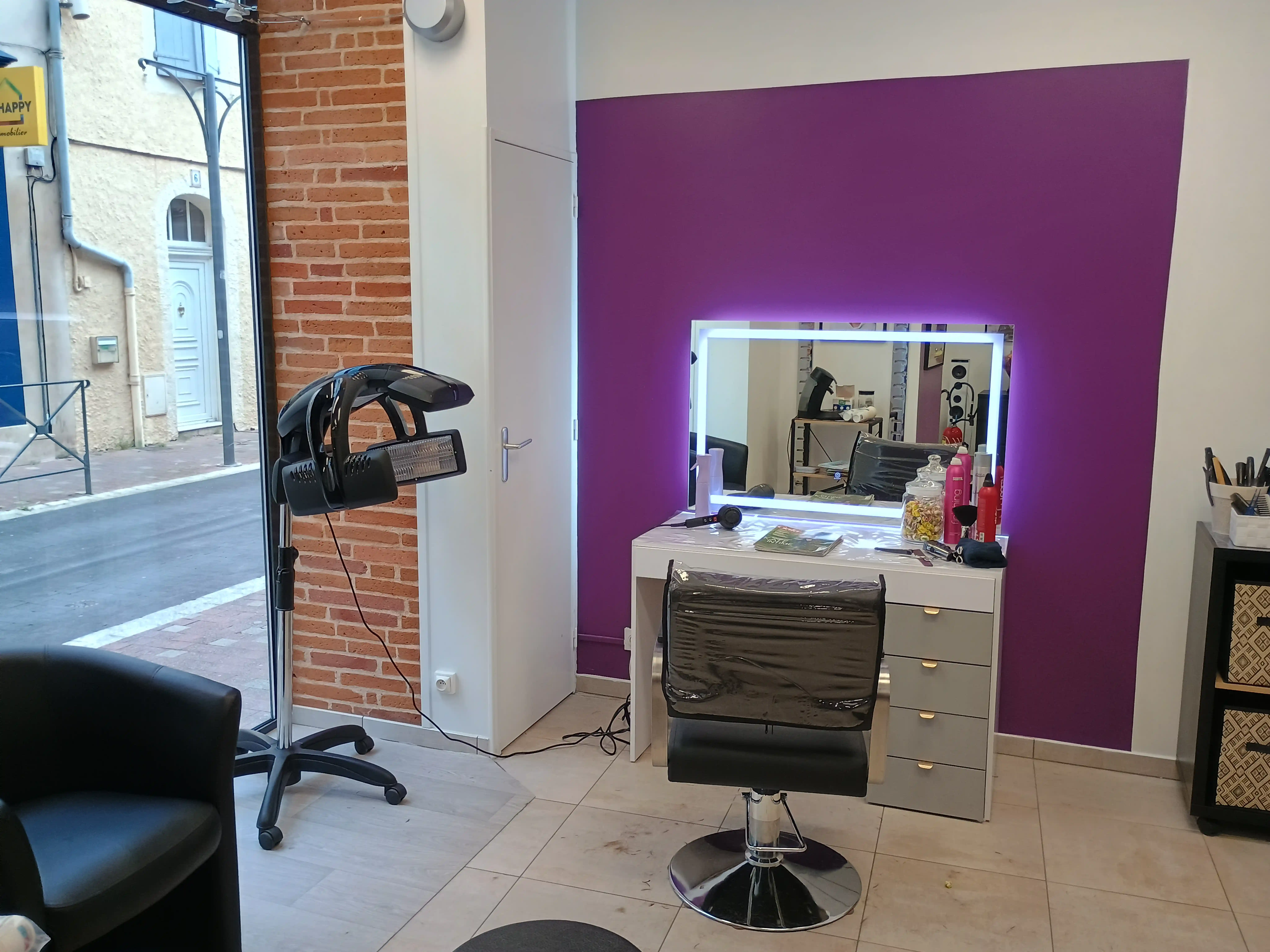 Salon de Coiffure extérieur